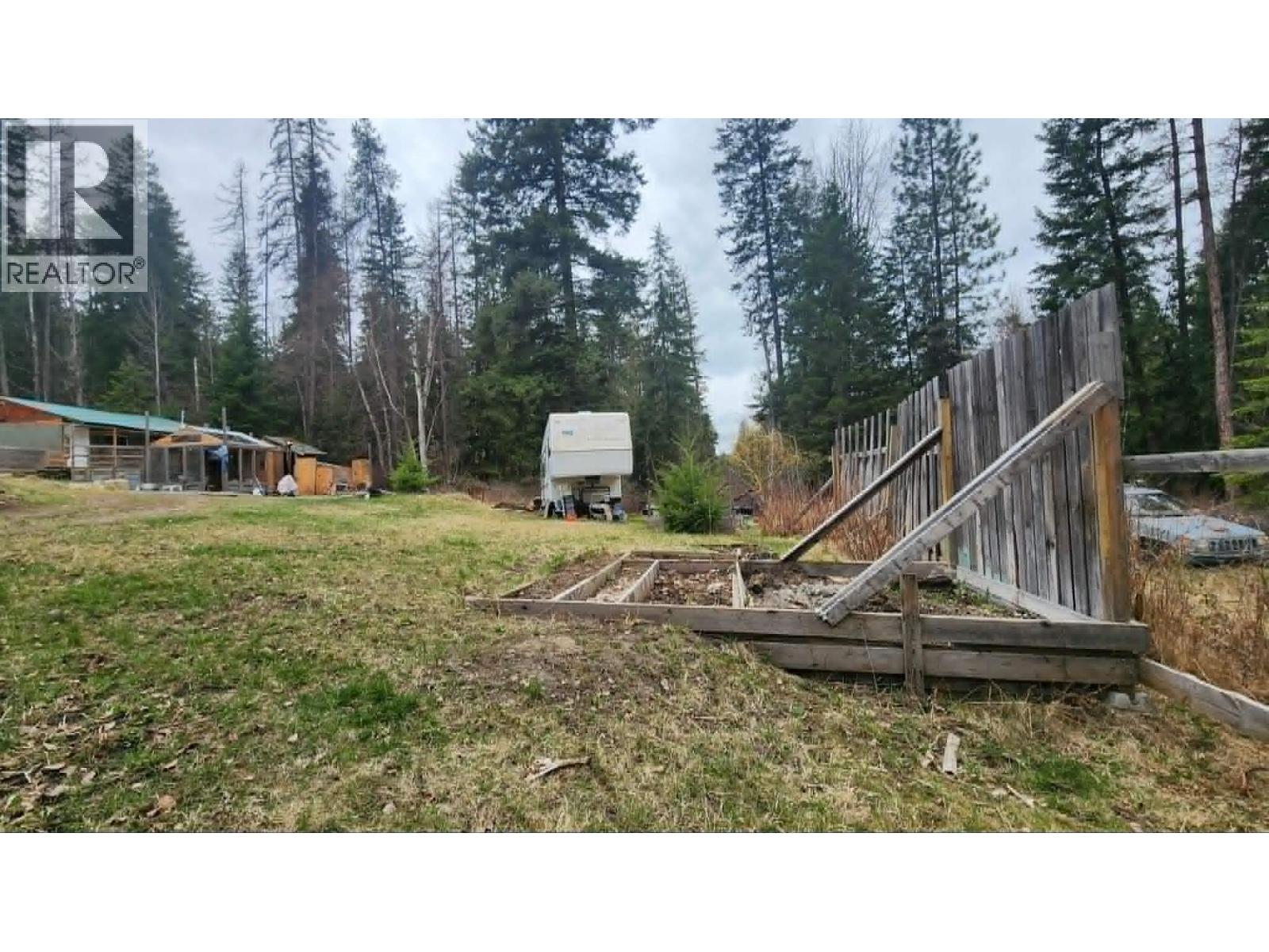 12 Specht Road, Cherryville, British Columbia  V0E 2G3 - Photo 23 - 10382145