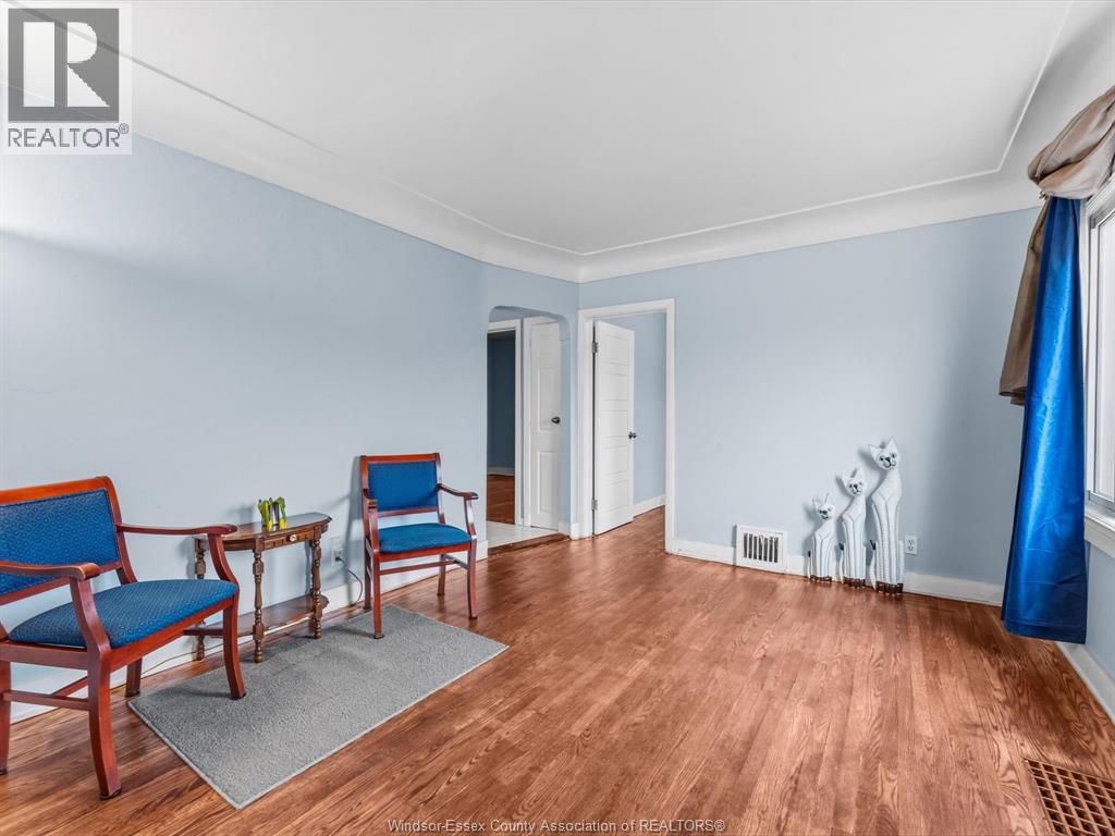 1527 Benjamin Avenue, Windsor, Ontario  N8X 4N3 - Photo 6 - 26007187