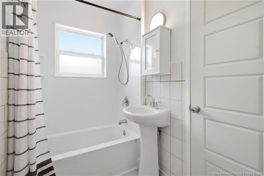 219 Churchill Street, Moncton, New Brunswick  E1C 7J8 - Photo 13 - NB136525