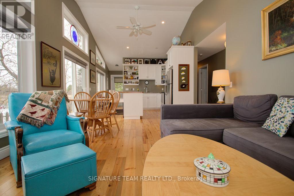 321a Lake Dore Road, North Algona Wilberforce, Ontario  K0J 1X0 - Photo 12 - X12963686