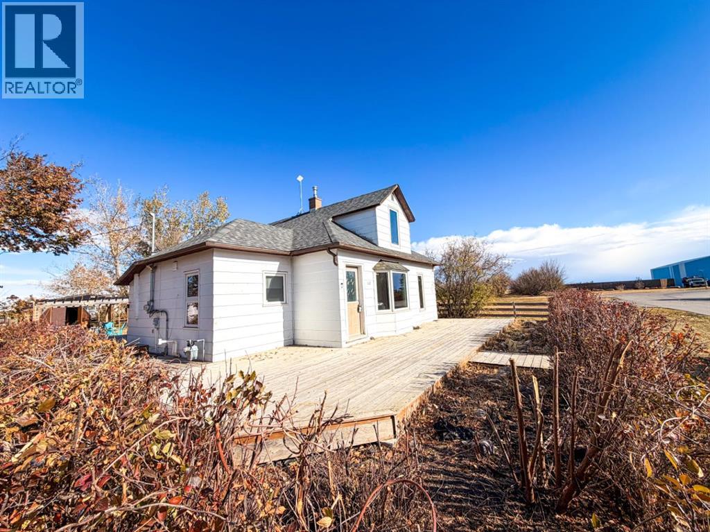 112 5 Street, Keoma, Alberta  T4A 1G6 - Photo 1 - A2294006