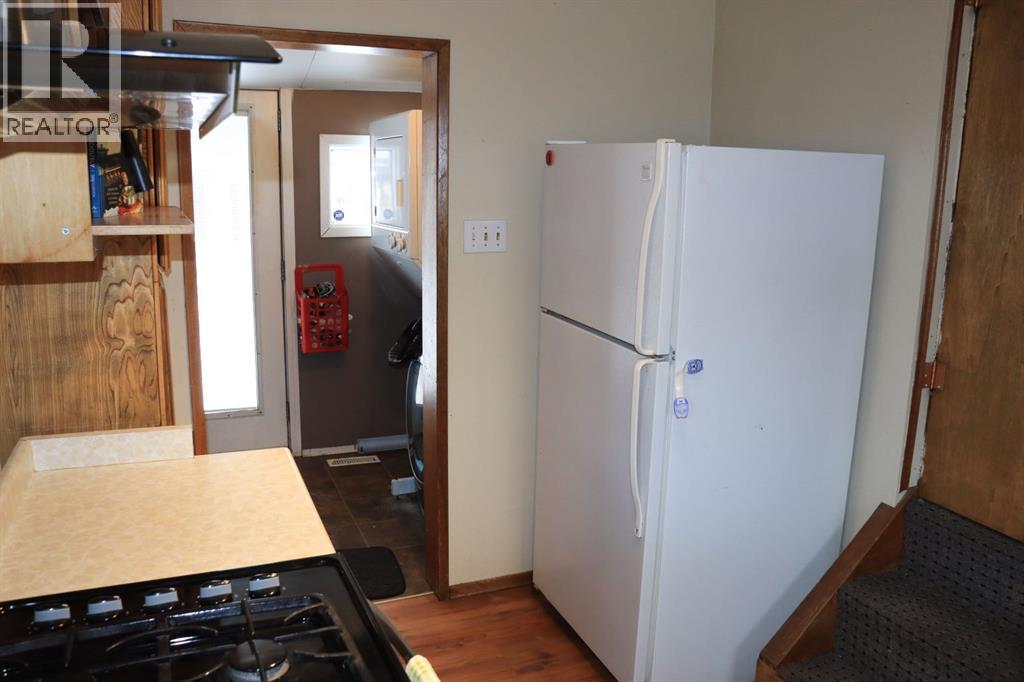 112 5 Street, Keoma, Alberta  T4A 1G6 - Photo 10 - A2294006