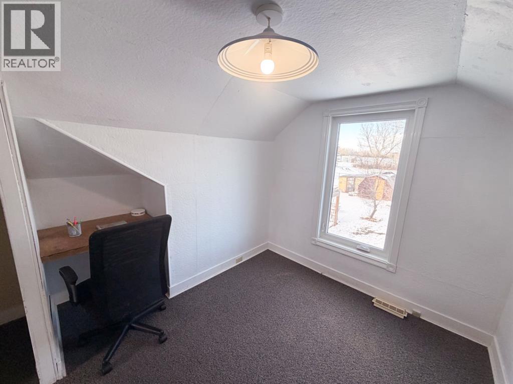 112 5 Street, Keoma, Alberta  T4A 1G6 - Photo 15 - A2294006