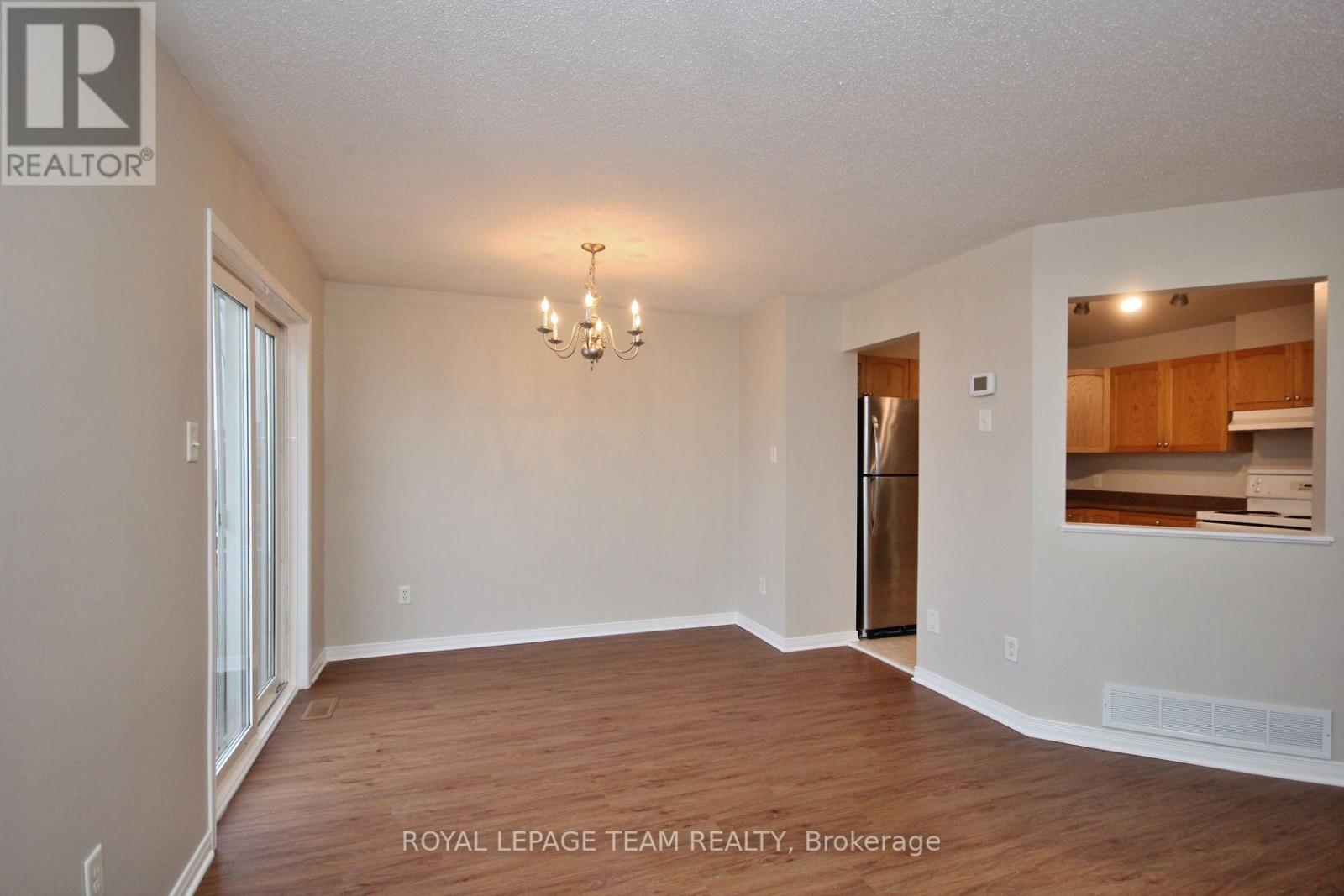 139 Oakfield Crescent, Ottawa, Ontario  K2J 5H8 - Photo 10 - X12963508