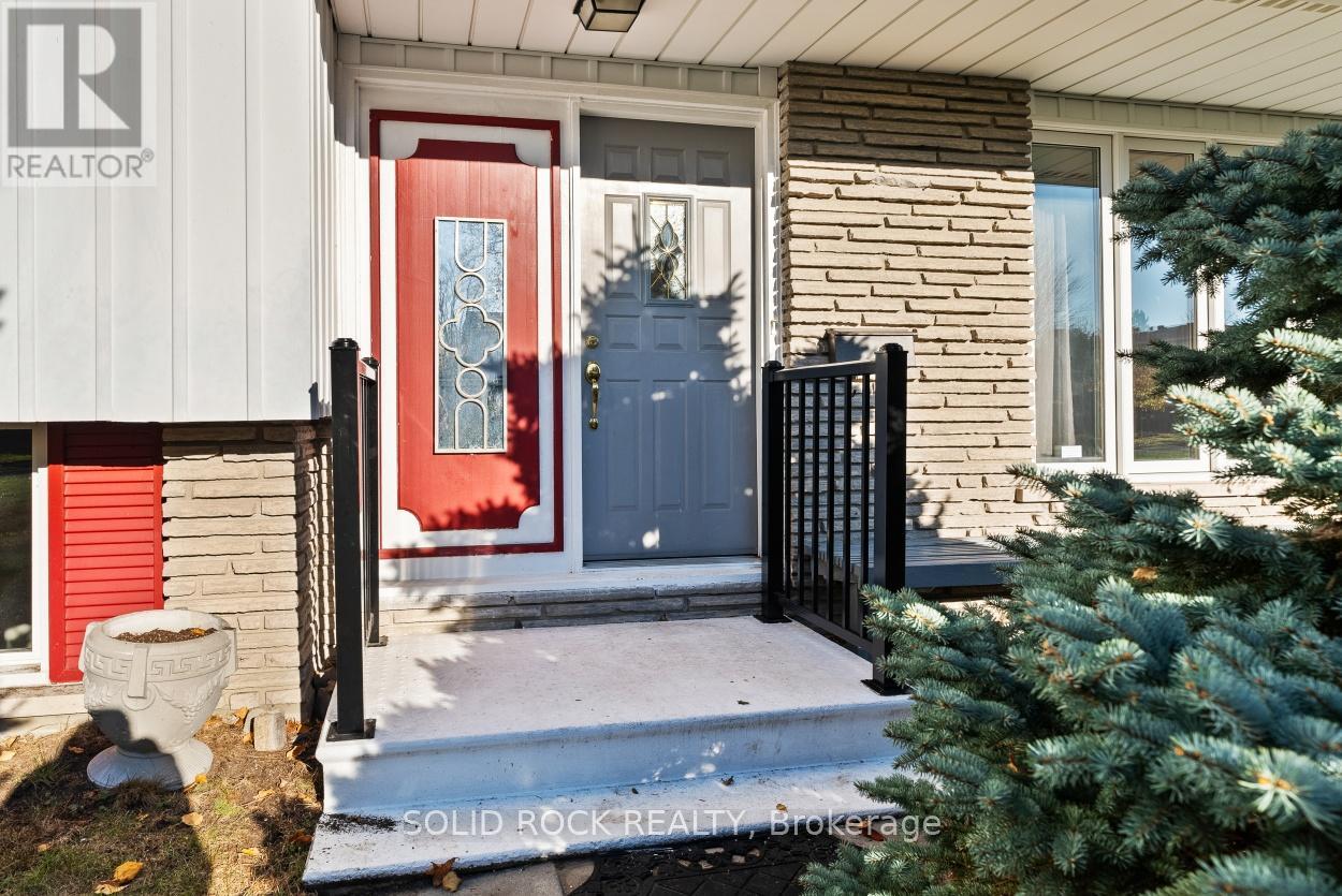 26 A & B Ettrick Crescent, Ottawa, Ontario  K2J 1G1 - Photo 2 - X12963624