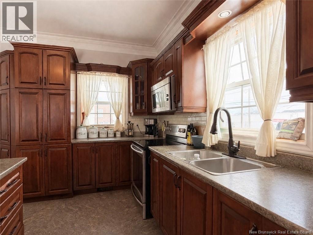 344 St Patrick, Bathurst, New Brunswick  E2A 1E3 - Photo 5 - NB136584