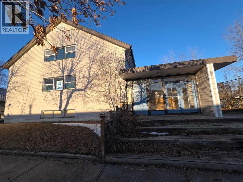 204 Lay Vivian Avenue W, Galahad, Alberta