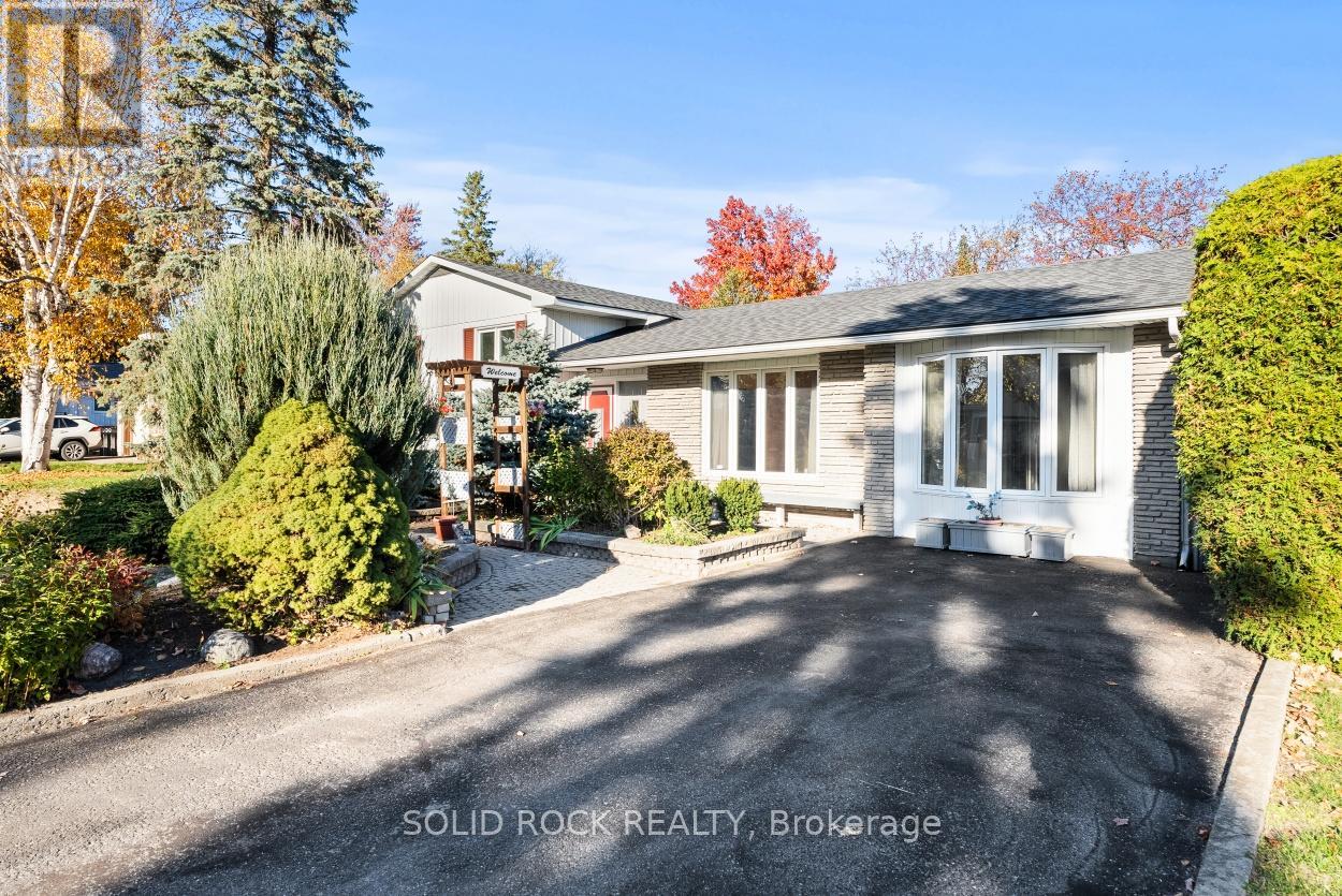 26 A (Main House) Ettrick Crescent, Ottawa, Ontario  K2J 1G1 - Photo 19 - X12963626