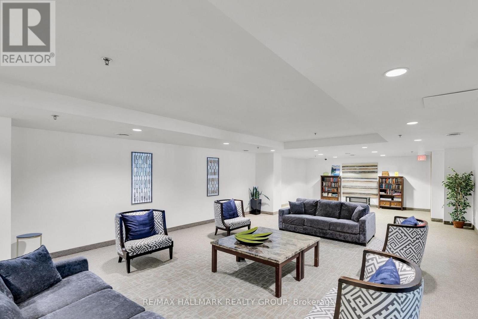 803 - 242 Rideau Street, Ottawa, Ontario K1N 0B7 - Photo 34 - X12963644