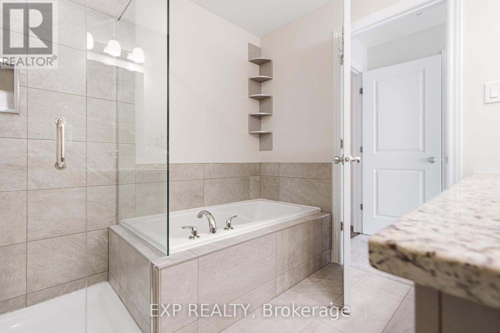 528 Fawn Valley Private, Ottawa, Ontario  K1T 0W5 - Photo 14 - X12963780