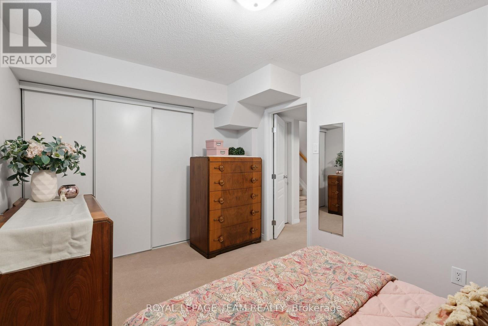 145 Stedman Street, Ottawa, Ontario  K1T 0B5 - Photo 28 - X12963814