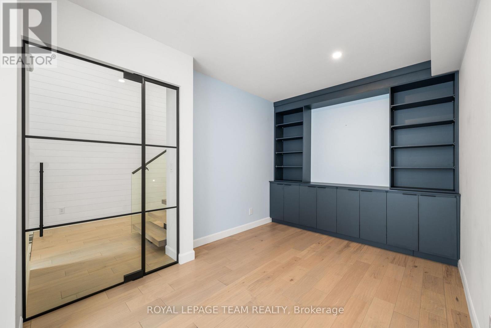 679 Broadview Avenue, Ottawa, Ontario  K2A 2L9 - Photo 4 - X12963862