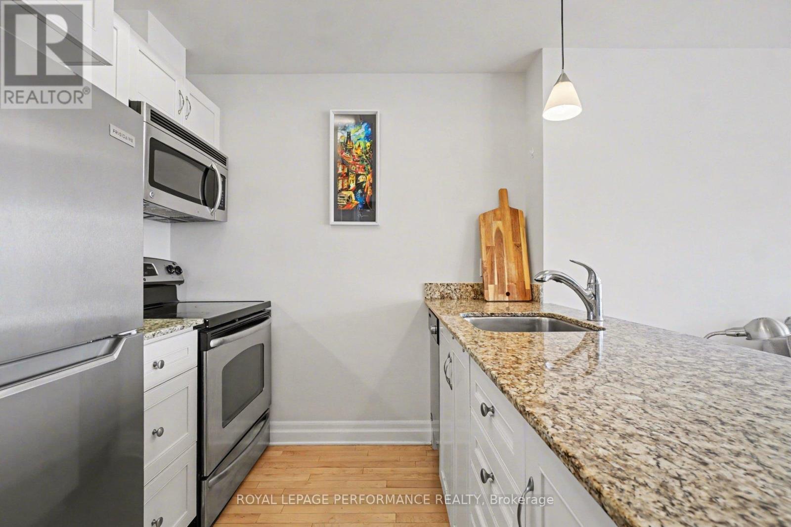 801 - 245 Kent Street, Ottawa, Ontario  K2P 0A5 - Photo 10 - X12963936