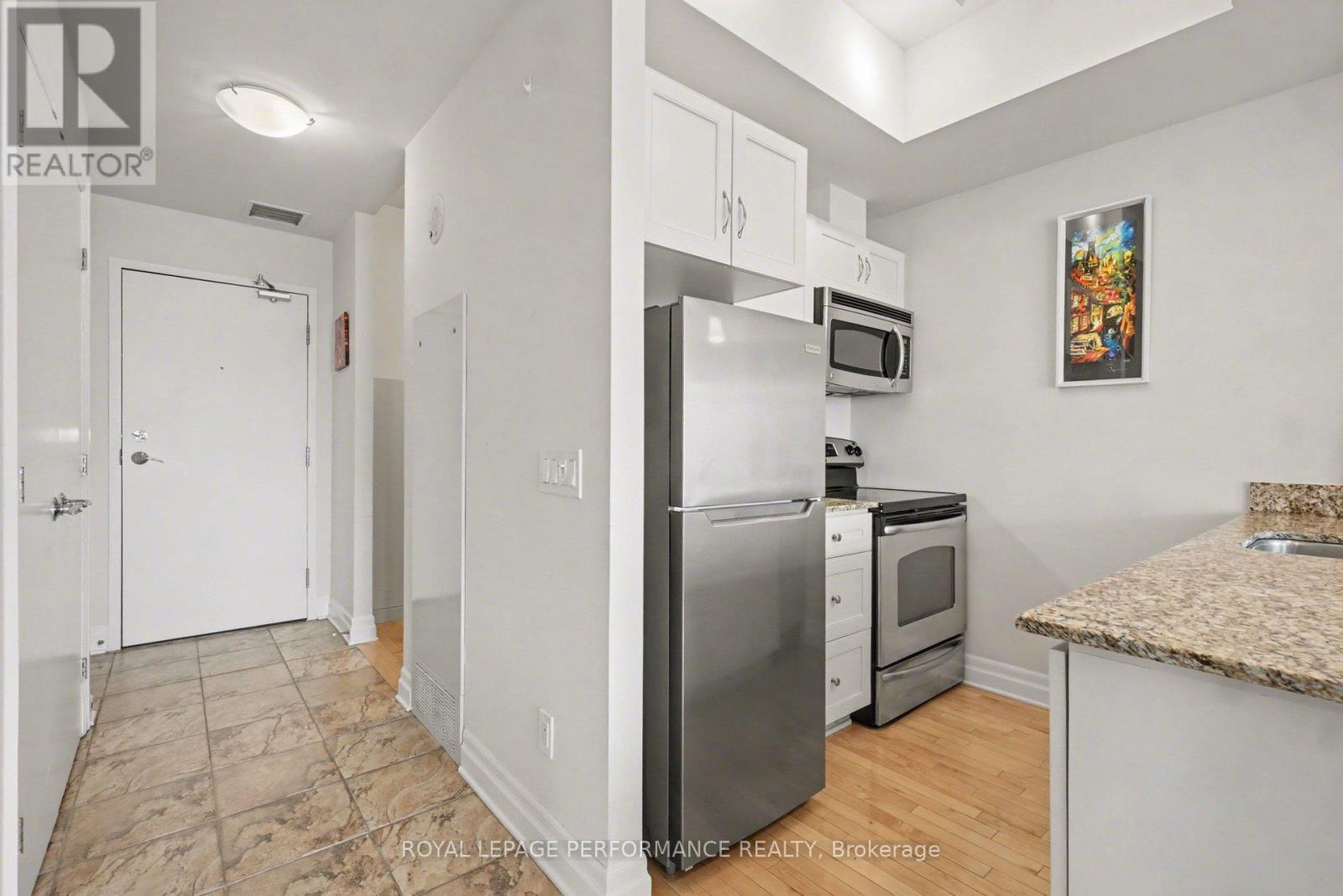 801 - 245 Kent Street, Ottawa, Ontario  K2P 0A5 - Photo 12 - X12963936