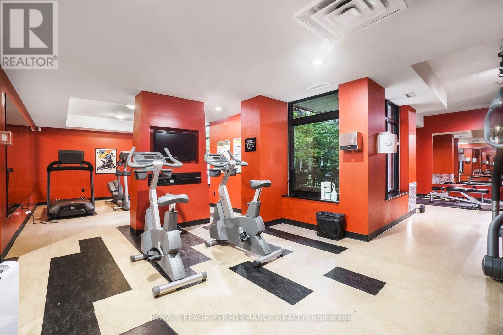 801 - 245 Kent Street, Ottawa, Ontario  K2P 0A5 - Photo 34 - X12963936