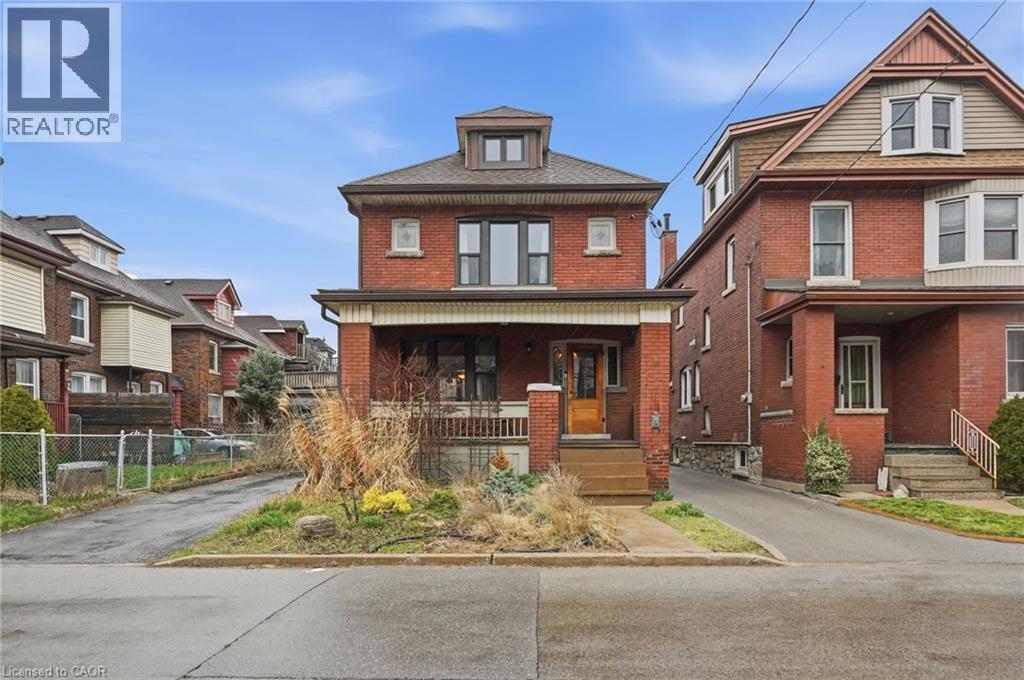 1 Rutherford Avenue, Hamilton, Ontario  L8M 1Y3 - Photo 2 - 40816262