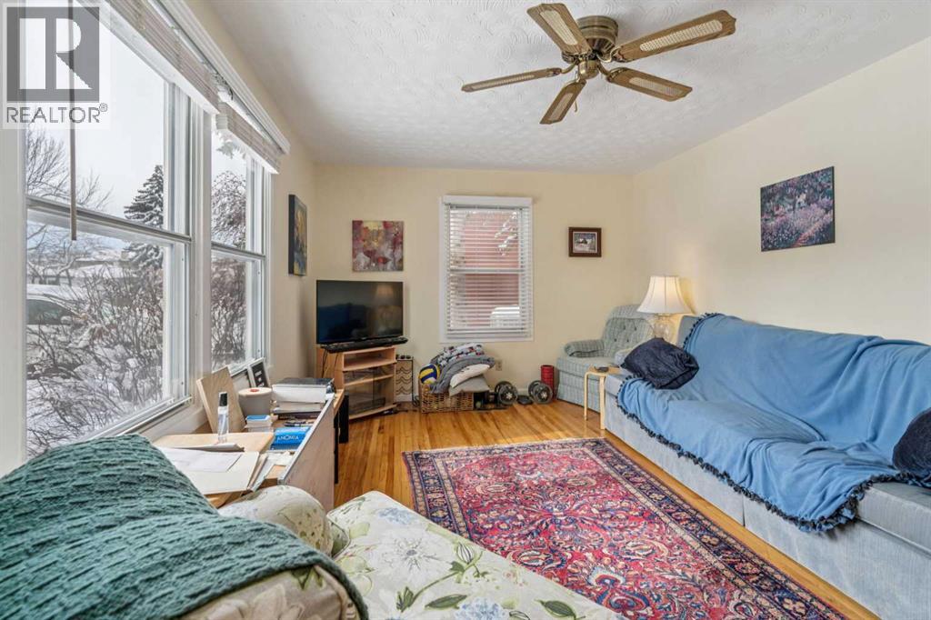 1210 19 Avenue NW, Calgary, Alberta  T2M 1A2 - Photo 5 - A2297046