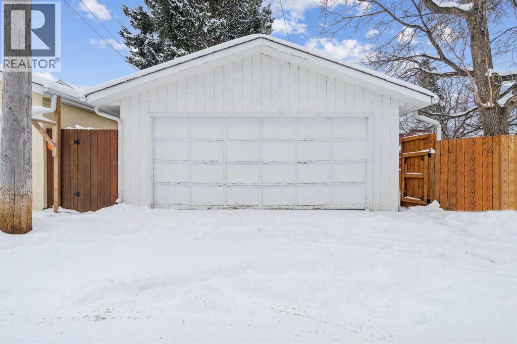 1210 19 Avenue NW, Calgary, Alberta  T2M 1A2 - Photo 27 - A2297046