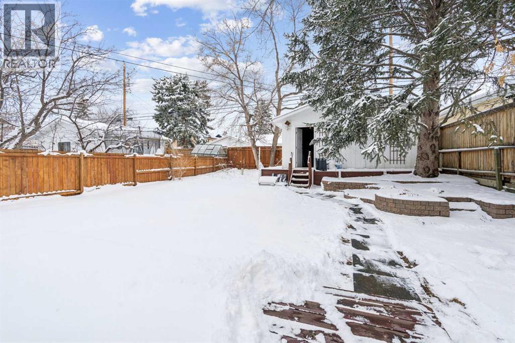 1210 19 Avenue NW, Calgary, Alberta  T2M 1A2 - Photo 24 - A2297046