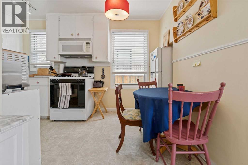 1210 19 Avenue NW, Calgary, Alberta  T2M 1A2 - Photo 8 - A2297046