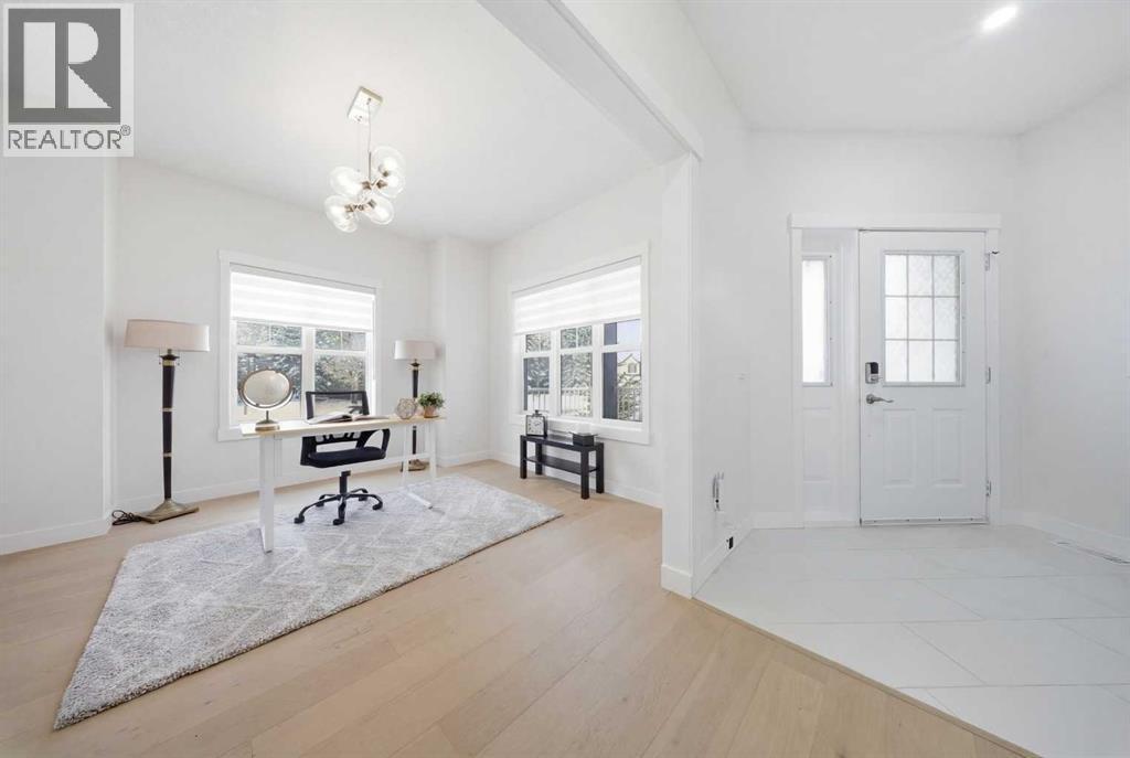 103 Oakmere Green, Chestermere, Alberta  T1X 1N4 - Photo 2 - A2297985