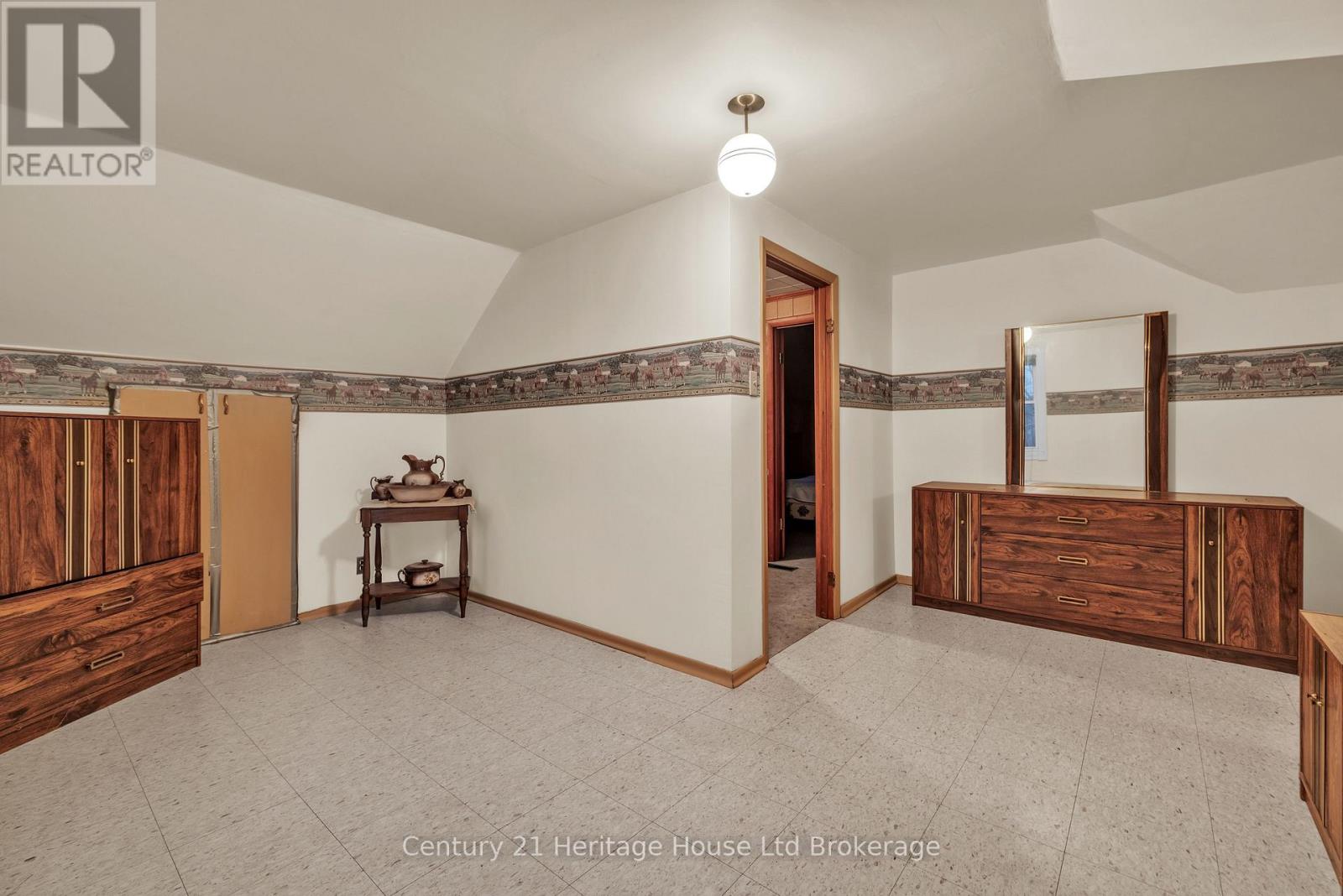 3040 Sandhills Road, Wilmot, Ontario  N3A 2V7 - Photo 11 - X12963756