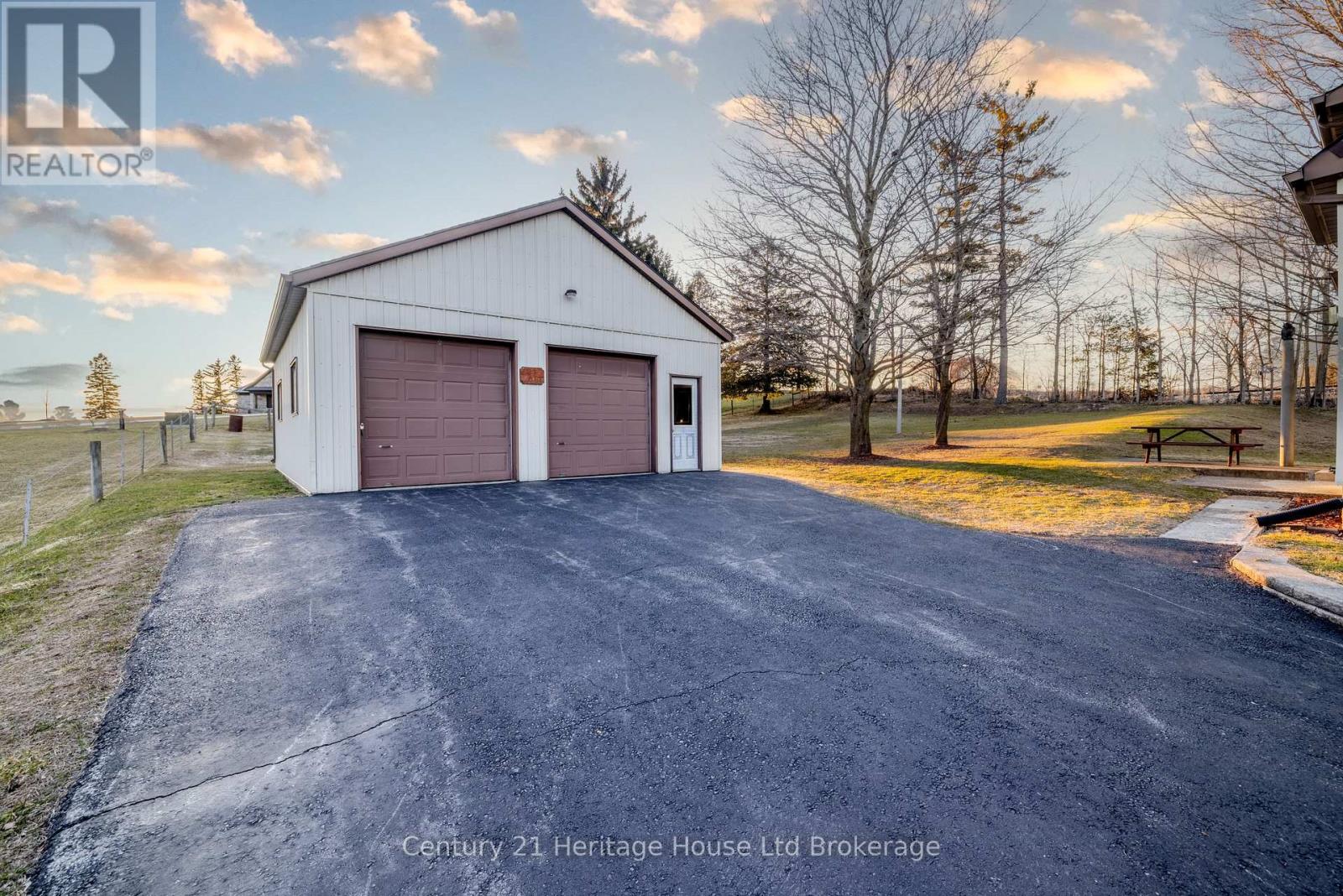 3040 Sandhills Road, Wilmot, Ontario  N3A 2V7 - Photo 17 - X12963756