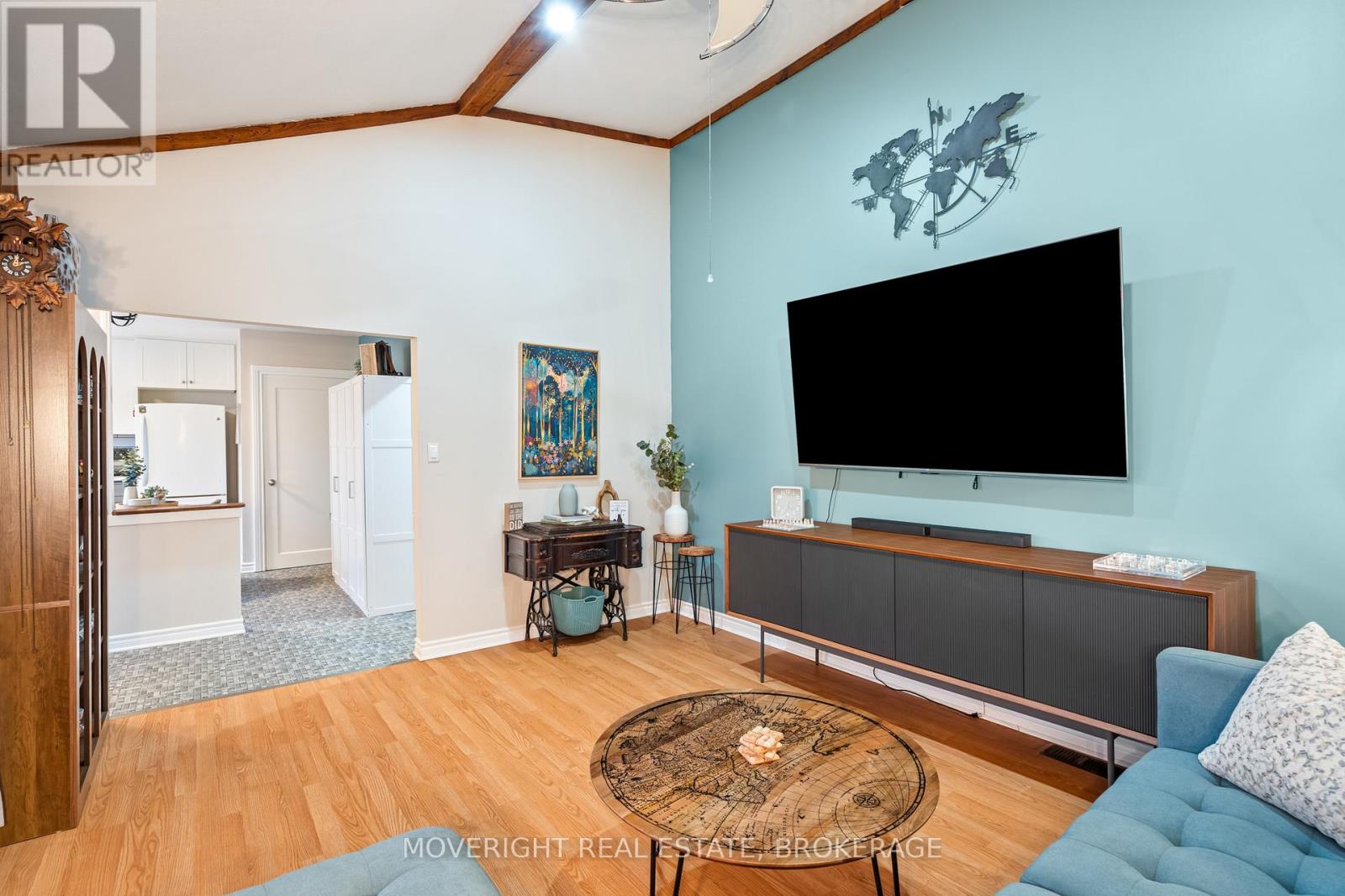 618 Lincoln Street, Welland, Ontario  L3B 4R4 - Photo 4 - X12963544