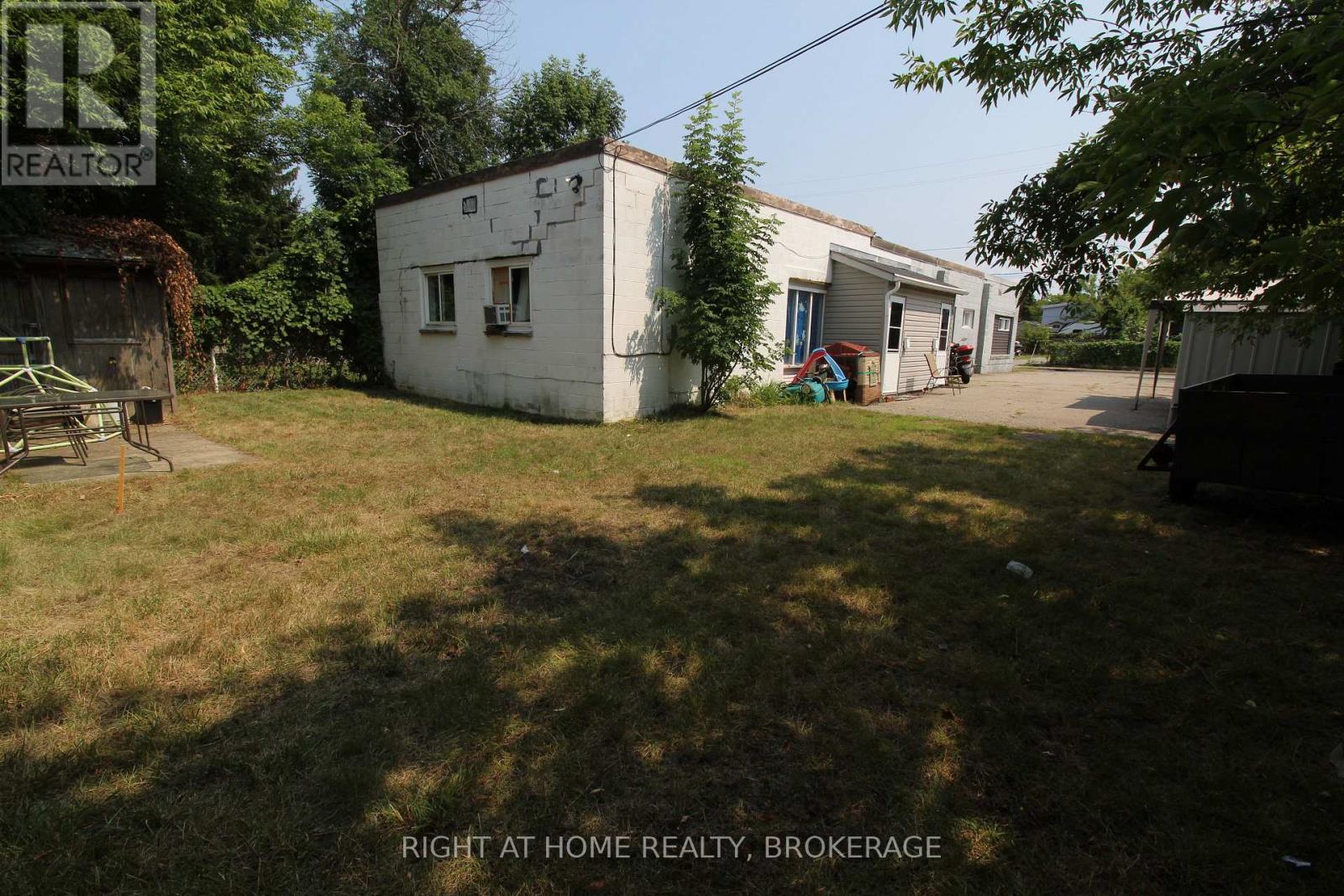 7 Beech Street, St. Catharines, Ontario  L2R 2B6 - Photo 17 - X12963800