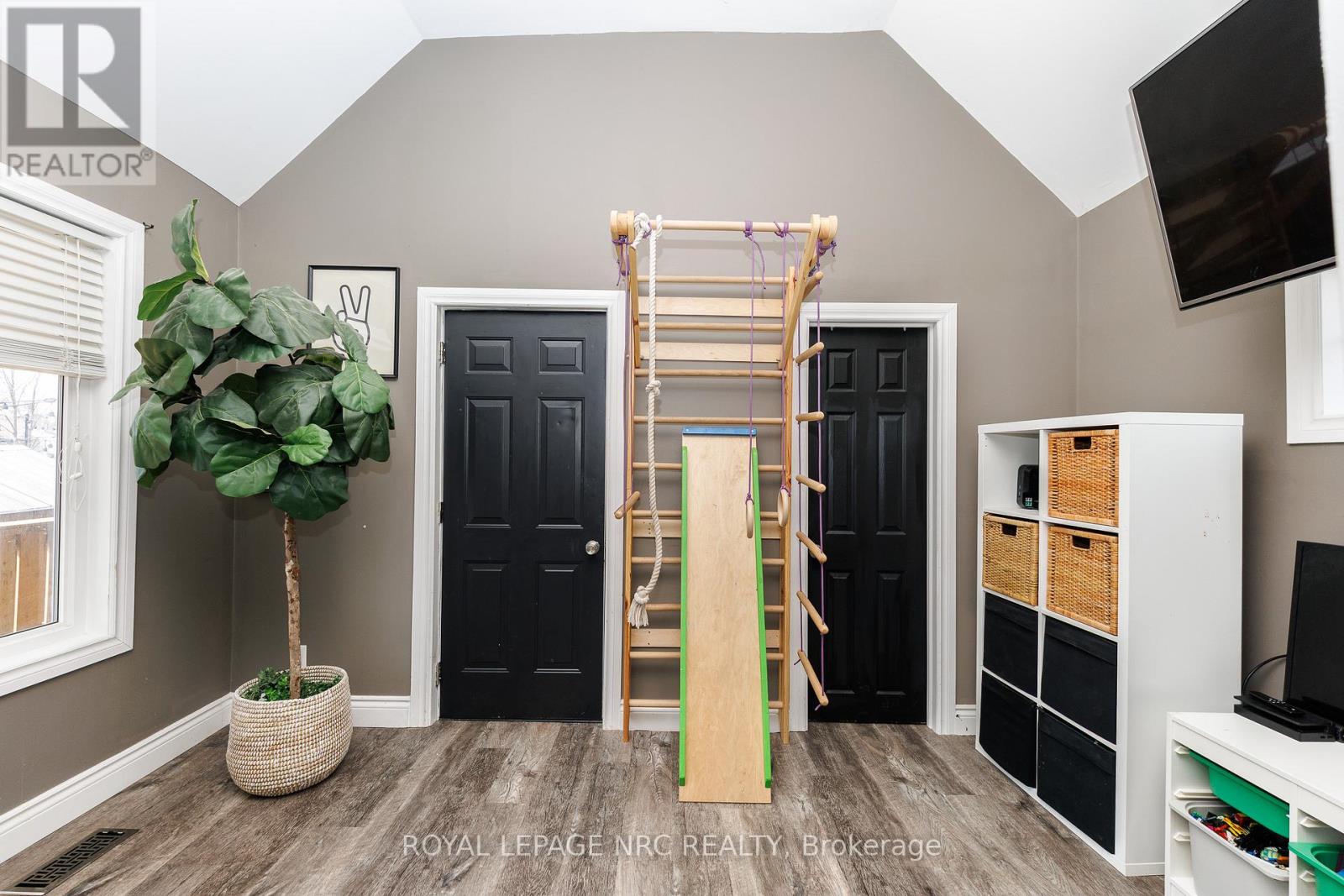 108 High Street, Fort Erie, Ontario  L2A 3P7 - Photo 14 - X12963906