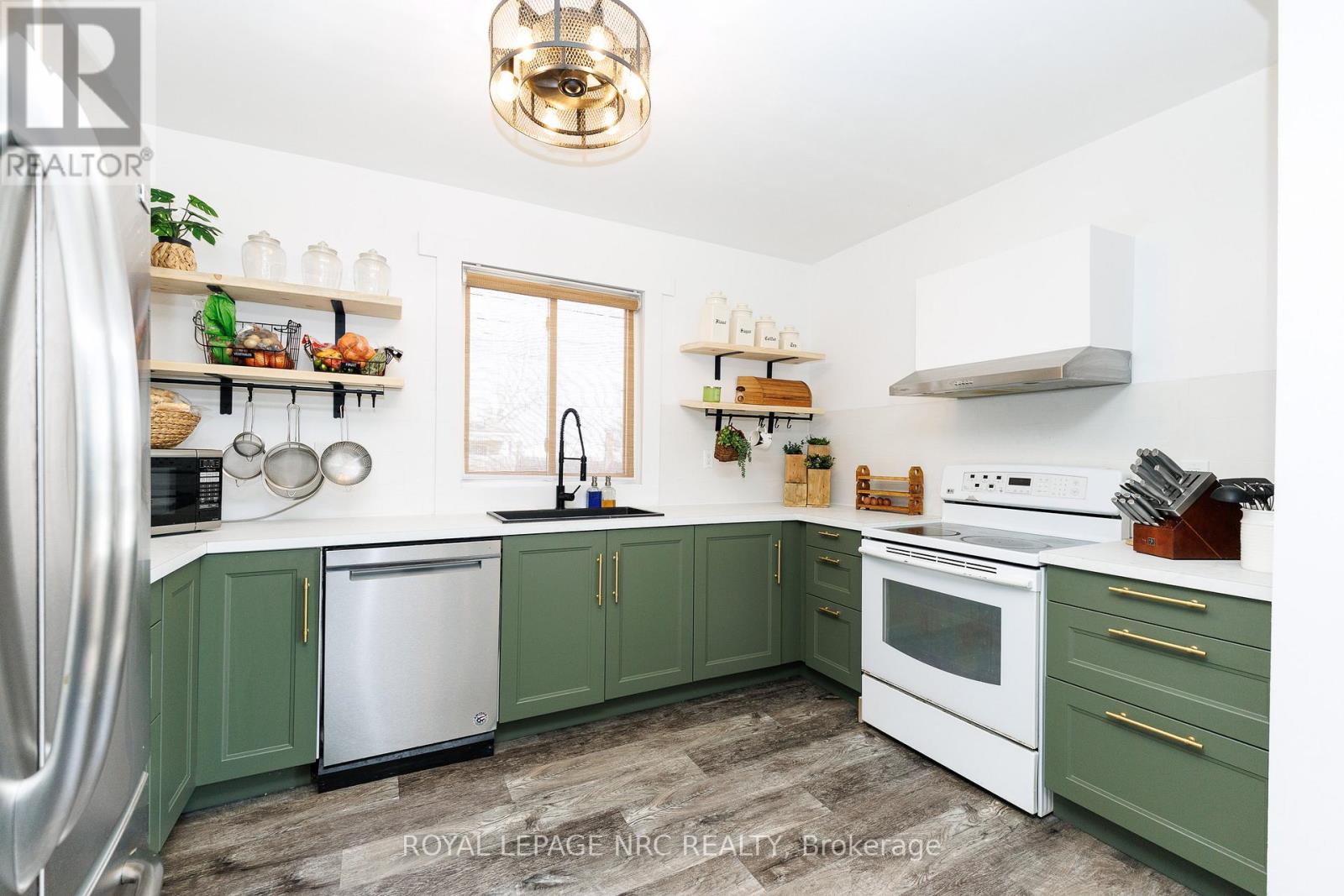 108 High Street, Fort Erie, Ontario  L2A 3P7 - Photo 6 - X12963906