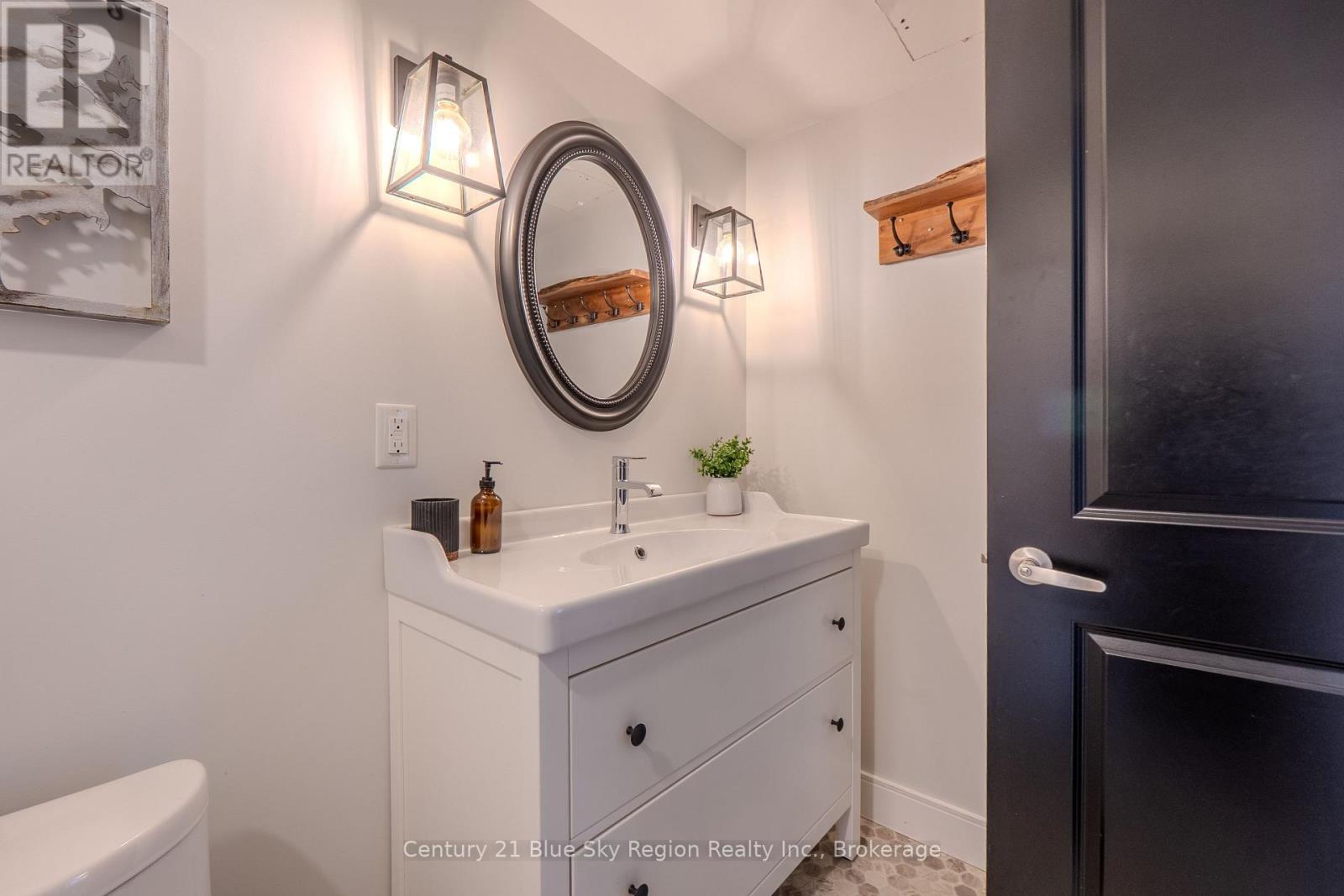 723 Mclaren Street, North Bay, Ontario  P1B 3M1 - Photo 40 - X12963542