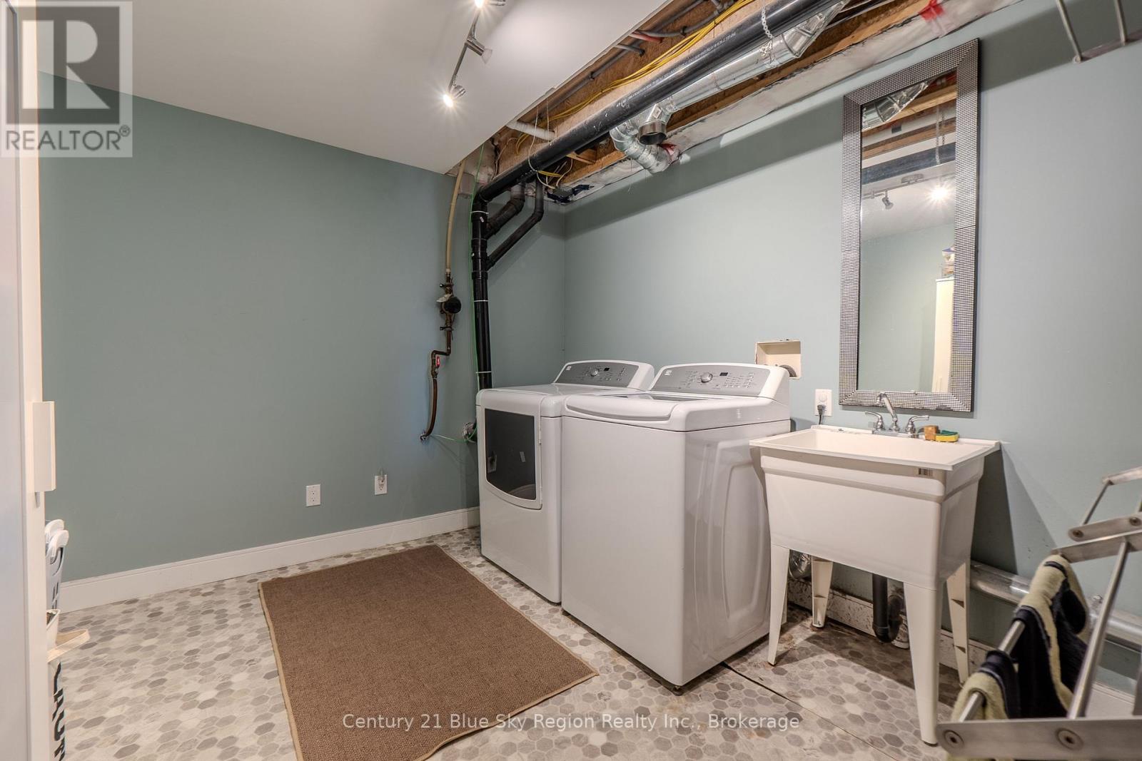 723 Mclaren Street, North Bay, Ontario  P1B 3M1 - Photo 43 - X12963542