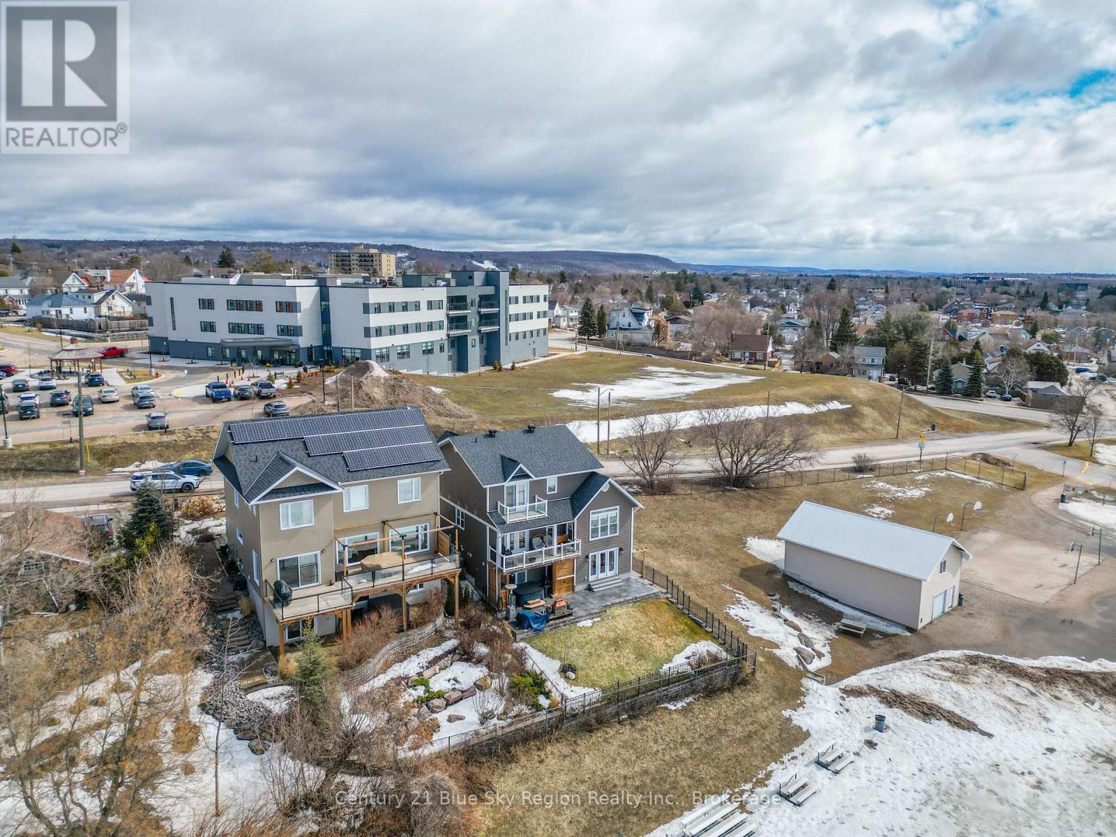 723 Mclaren Street, North Bay, Ontario  P1B 3M1 - Photo 47 - X12963542