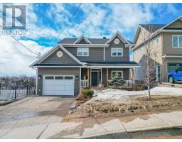 723 MCLAREN STREET, North Bay, Ontario