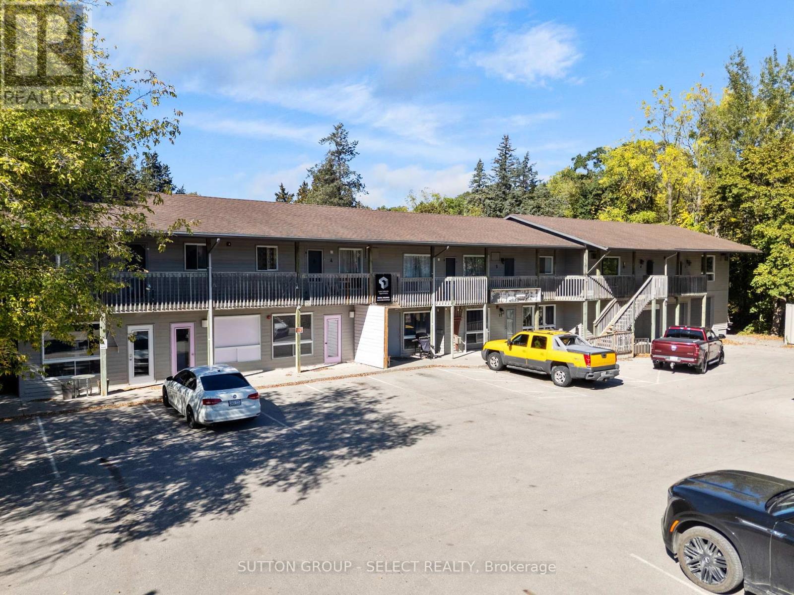 47 Ontario Street N, Lambton Shores, Ontario  N0M 1T0 - Photo 21 - X12481192