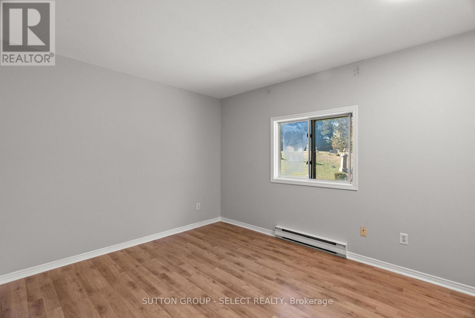 47 Ontario Street N, Lambton Shores, Ontario  N0M 1T0 - Photo 32 - X12481192