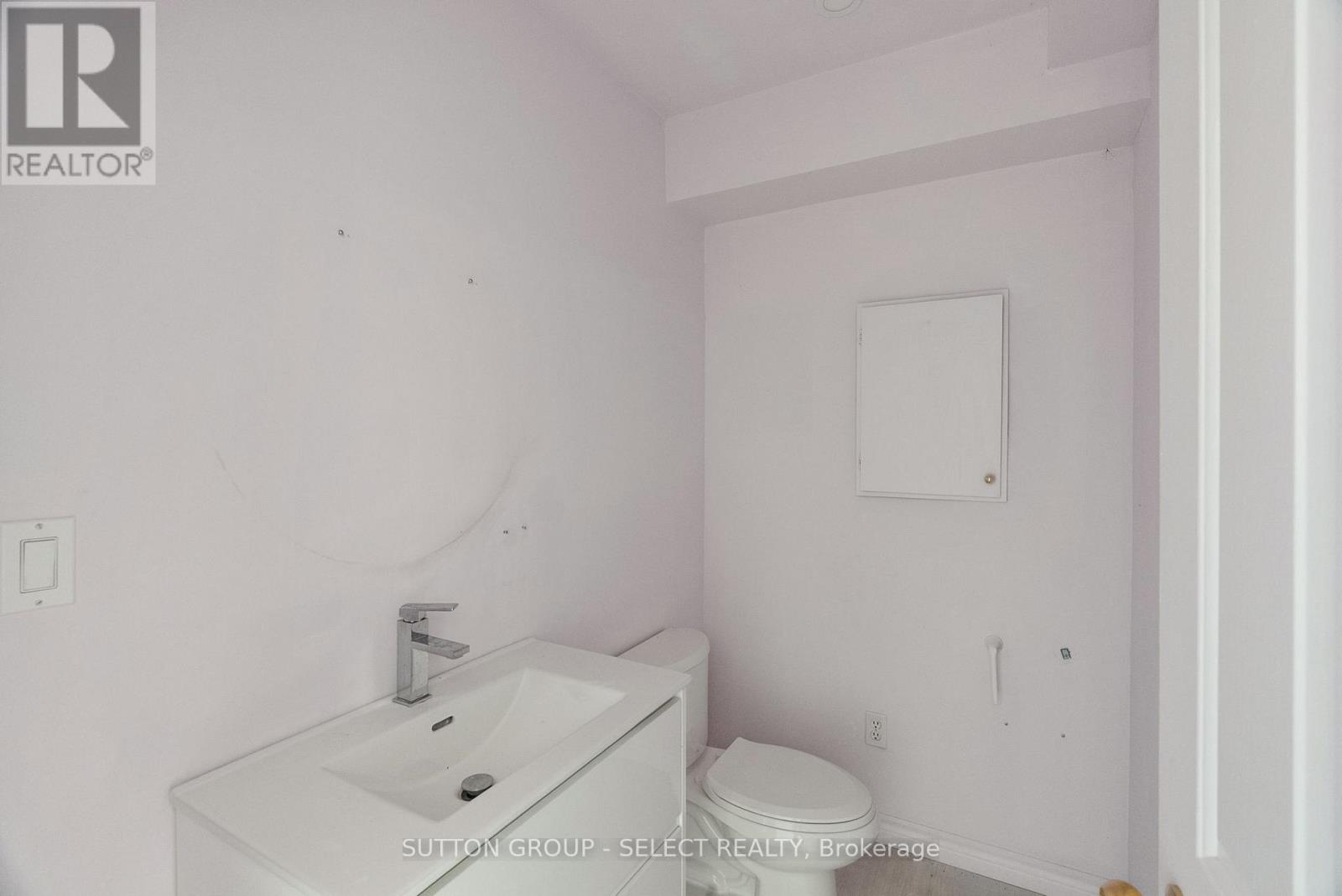 47 Ontario Street N, Lambton Shores, Ontario  N0M 1T0 - Photo 35 - X12481192