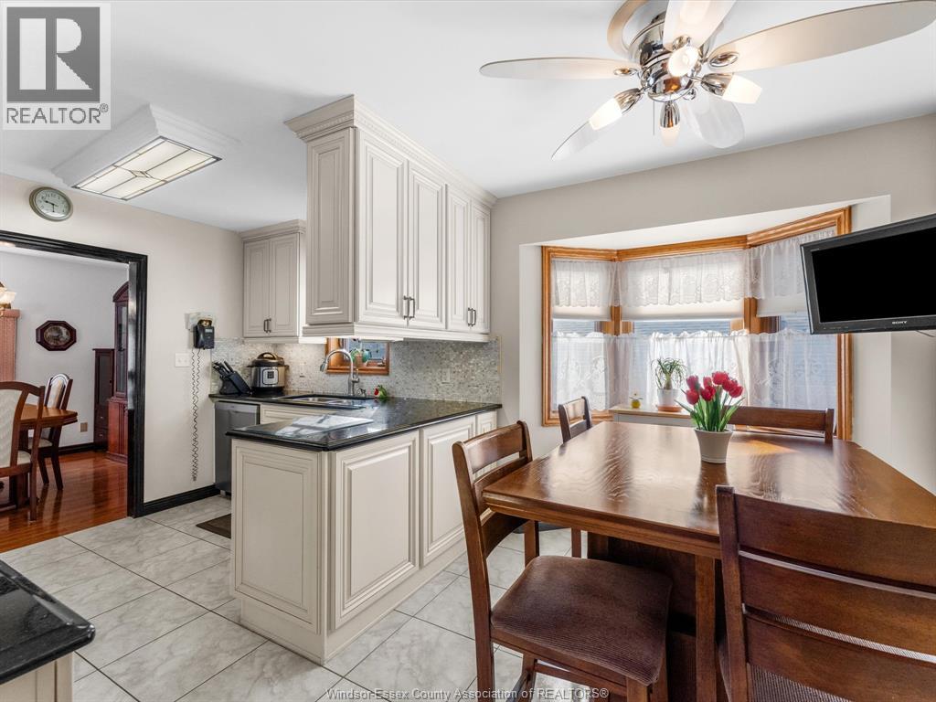 2627 Meighen, Windsor, Ontario  N8W 4C6 - Photo 16 - 26007189