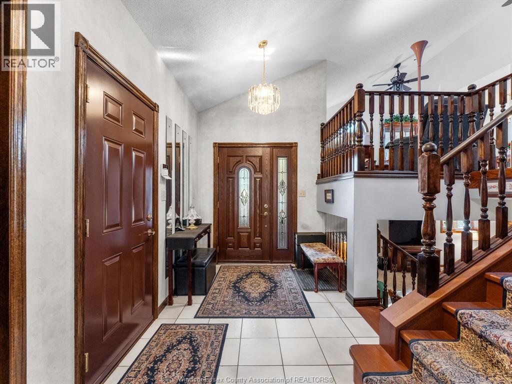 2627 Meighen, Windsor, Ontario  N8W 4C6 - Photo 2 - 26007189