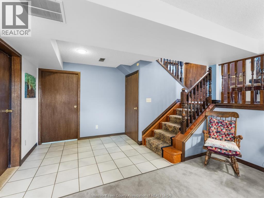 2627 Meighen, Windsor, Ontario  N8W 4C6 - Photo 27 - 26007189