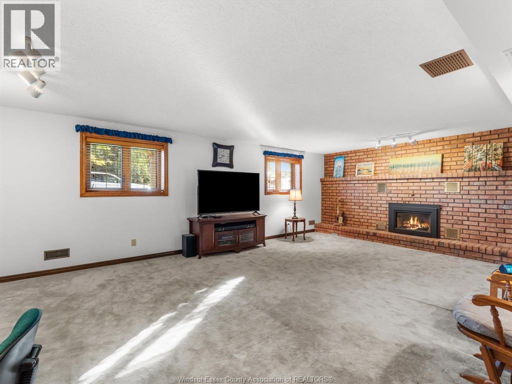 2627 Meighen, Windsor, Ontario  N8W 4C6 - Photo 28 - 26007189