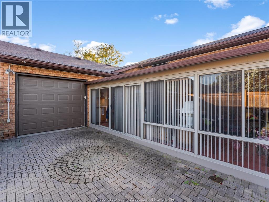 2627 Meighen, Windsor, Ontario  N8W 4C6 - Photo 40 - 26007189