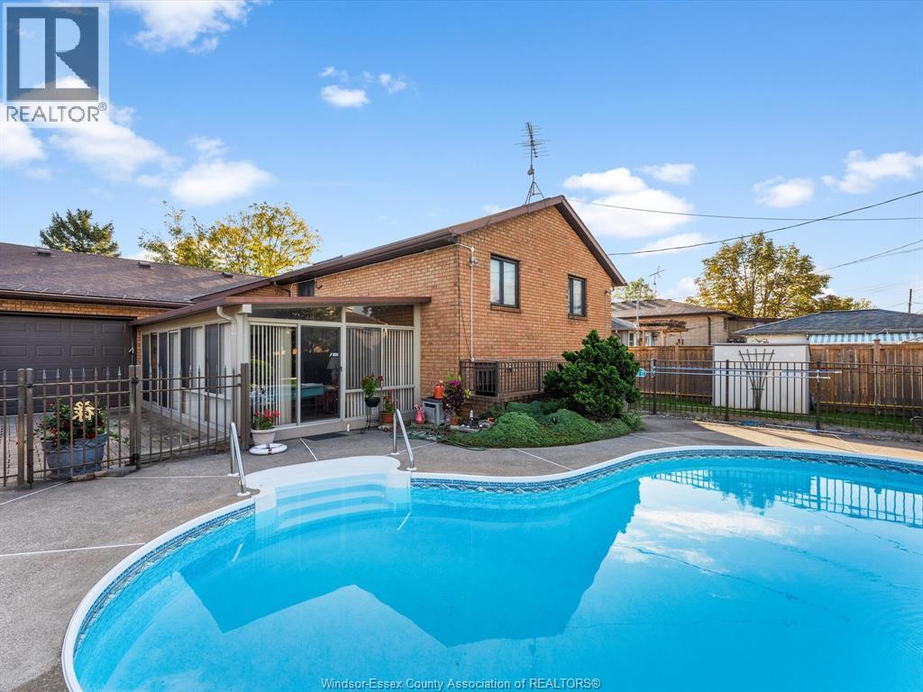 2627 Meighen, Windsor, Ontario  N8W 4C6 - Photo 42 - 26007189