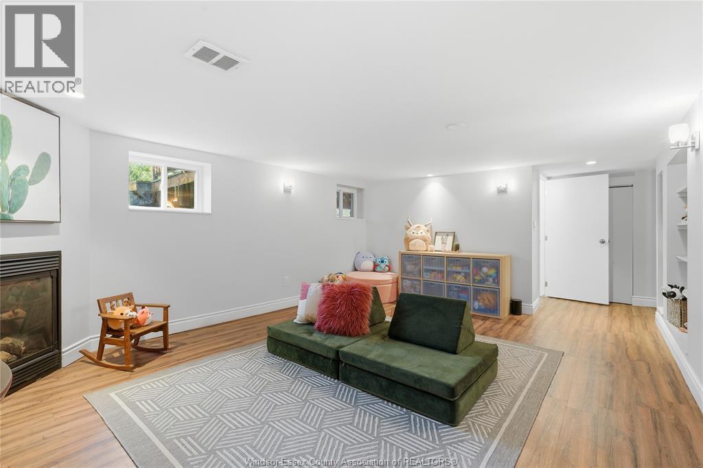 2146 Windermere, Windsor, Ontario  N8W 2S6 - Photo 30 - 26007173