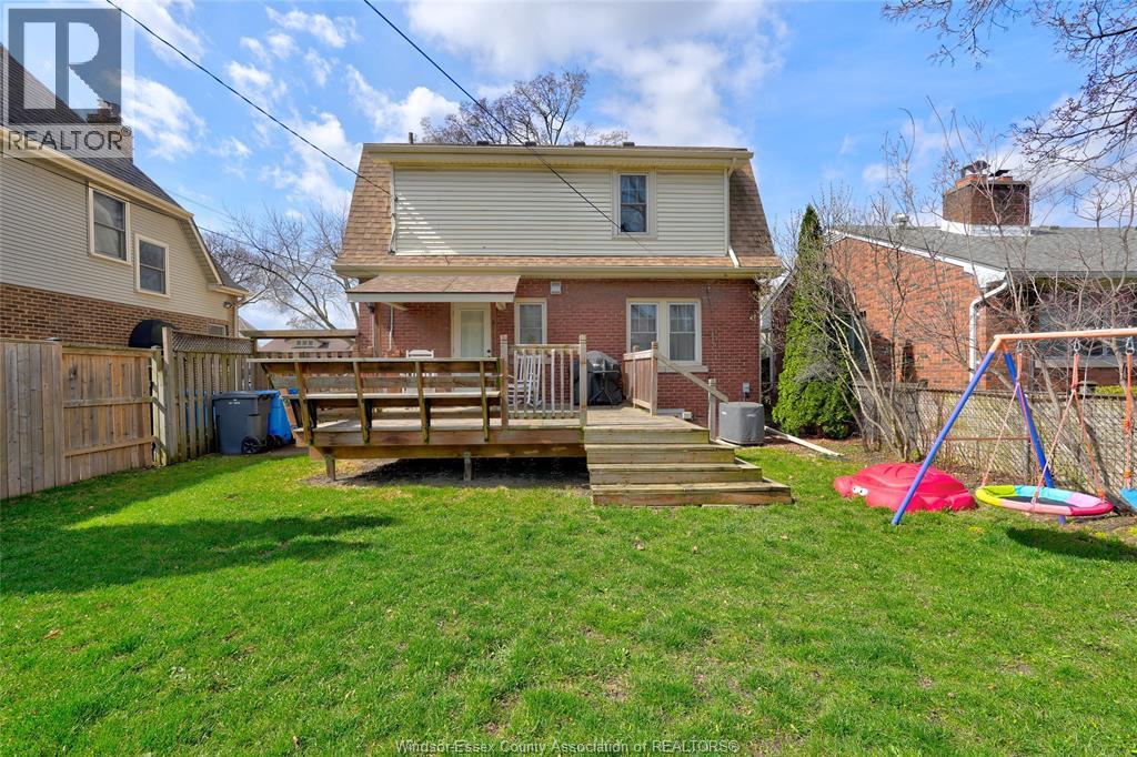 2146 Windermere, Windsor, Ontario  N8W 2S6 - Photo 37 - 26007173