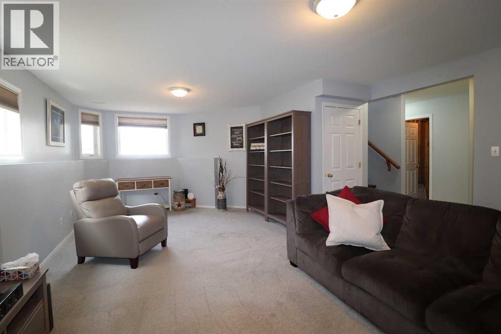 285 Fairmont Boulevard S, Lethbridge, Alberta  T1H 4P4 - Photo 25 - A2298932