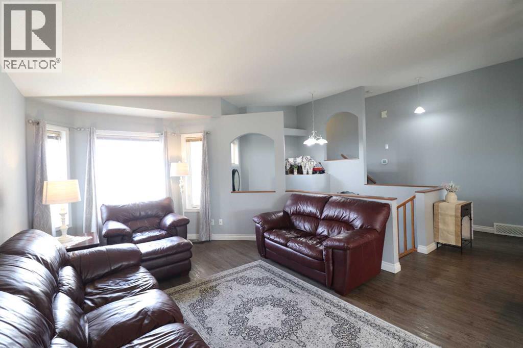 285 Fairmont Boulevard S, Lethbridge, Alberta  T1H 4P4 - Photo 5 - A2298932