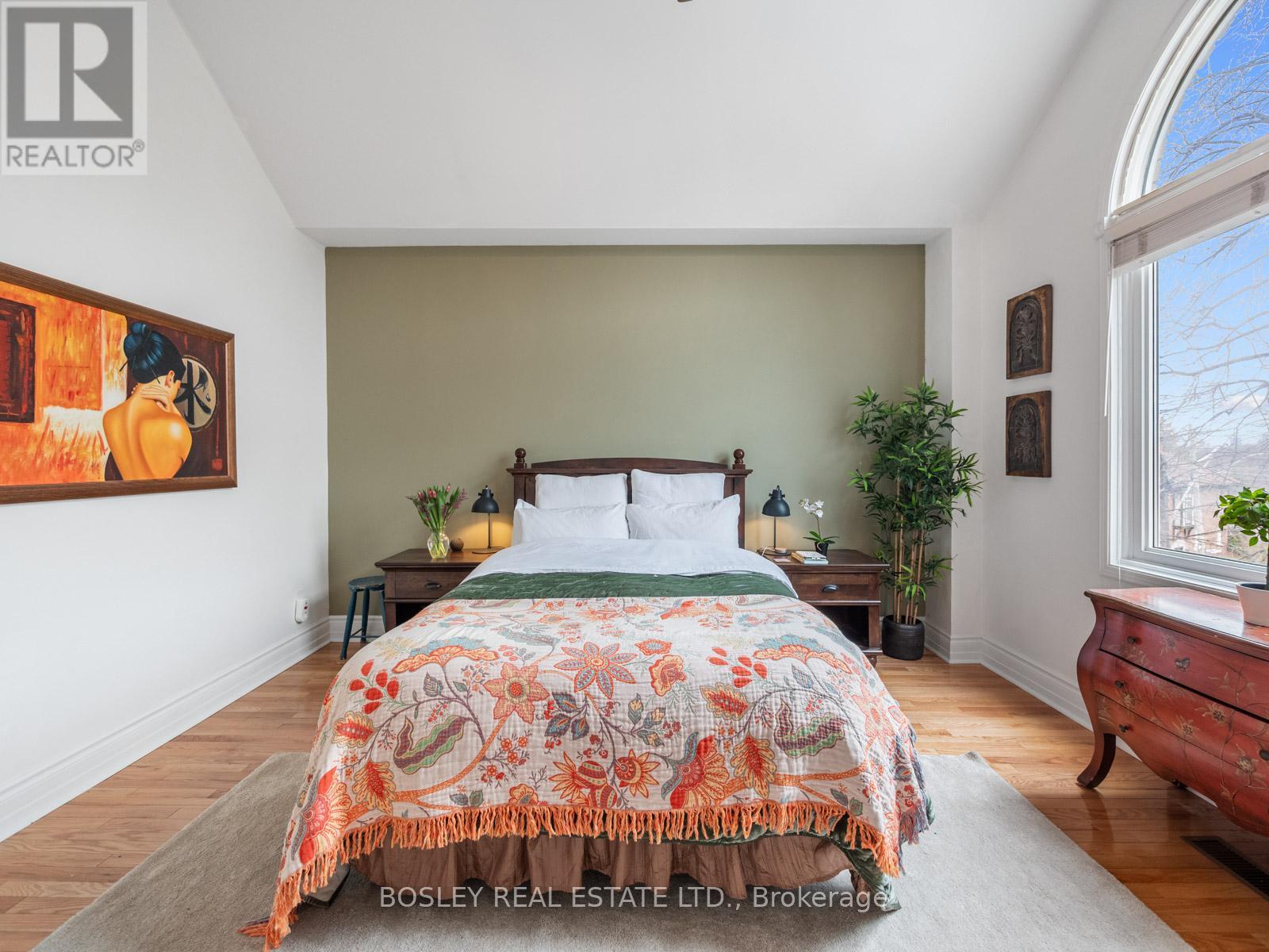 8 De Savery Crescent, Toronto, Ontario  M4S 2L2 - Photo 26 - C12963456