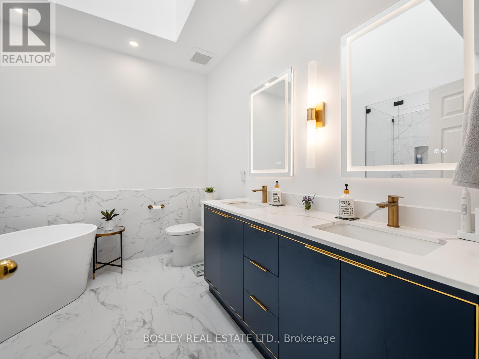 8 De Savery Crescent, Toronto, Ontario  M4S 2L2 - Photo 31 - C12963456